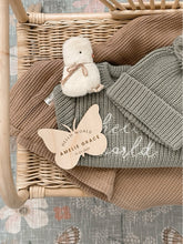 Load image into Gallery viewer, butterfly Baby Name