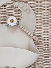 Load image into Gallery viewer, Flower Paci Holder