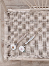 Load image into Gallery viewer, Flower Paci Holder
