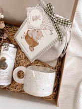 Load image into Gallery viewer, Magic Mom Gift Box