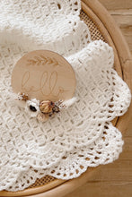 Load image into Gallery viewer, Floral Baby Plaque