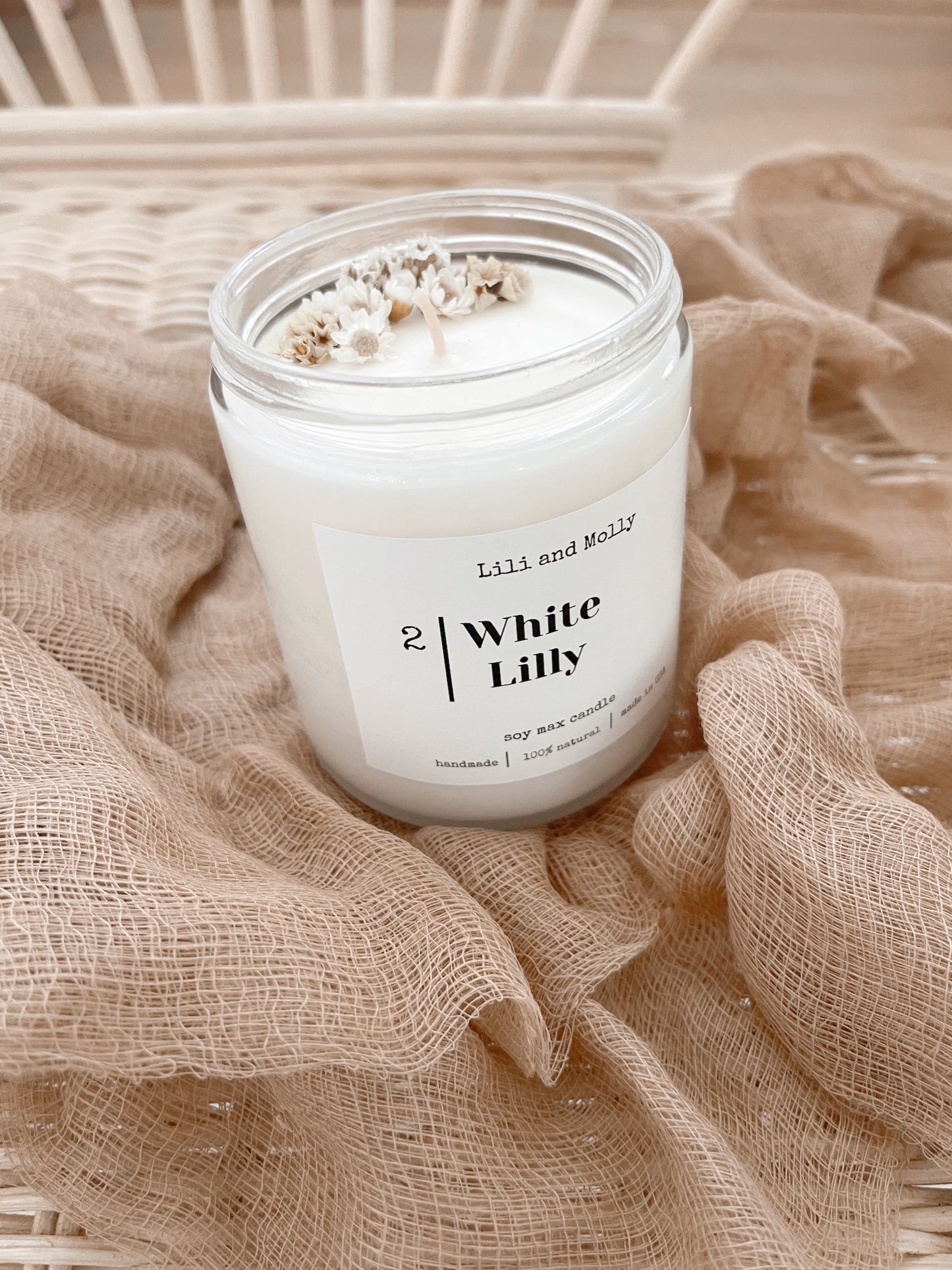 Candle White Lili
