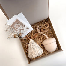 Load image into Gallery viewer, Acorn Newborn Gift Box
