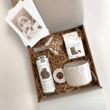 Load image into Gallery viewer, Relax Mom Gift Box
