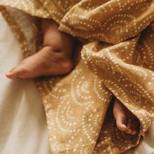 Load image into Gallery viewer, Mini First Swaddle Pink (60x60cm)
