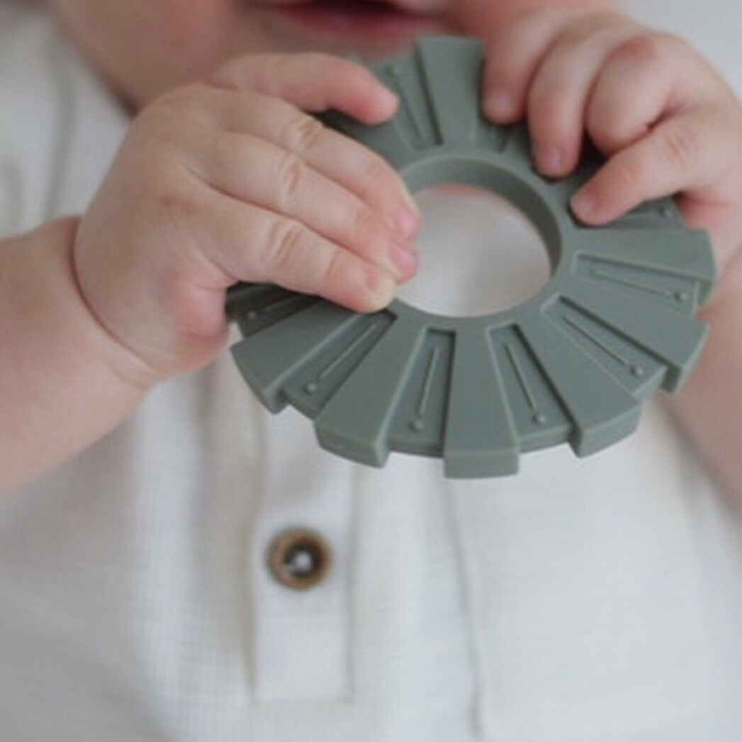 Baby Teether Flower Cinnamon